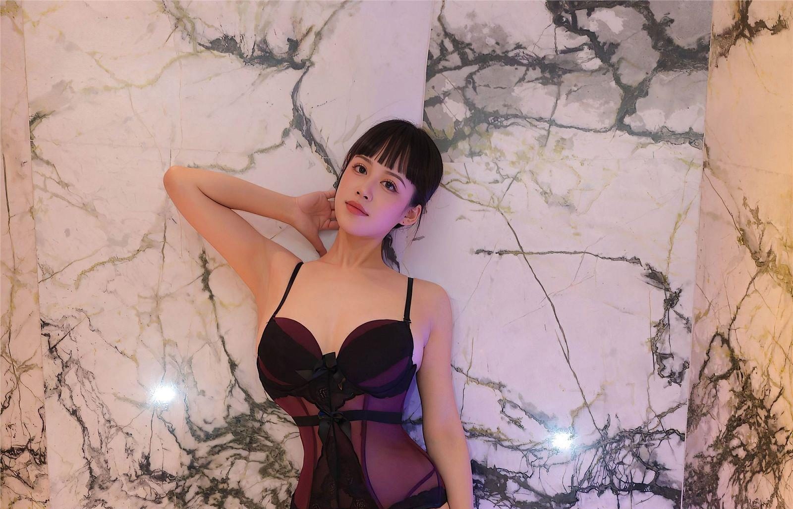 [XIUREN秀人网] 甜七七写真合集下载[持续更新]