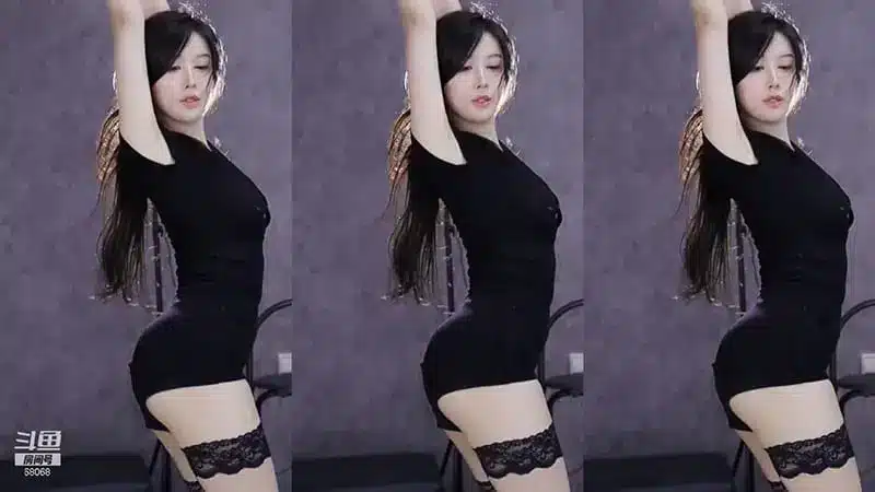 斗鱼主播秀秀电臀摩托摇热舞3部高清写真合集下载
